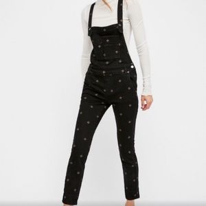 FREE PEOPLE Black Star Metallic Overalls Skinny Size 25